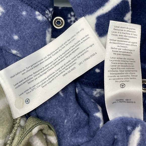 Carter's Green Striped (little brother) Blue Polar Bear Footies  Size: 6 months - Picture 6 of 7